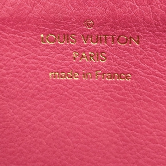 Louis Vuitton Taurillon Noir Capucines Wallet - Picture 14 of 14